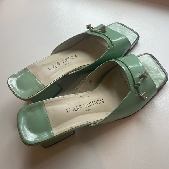 Louis Vuitton Block Mules Avocado Green Patent Leather Logo Dice Charms Vintage - Picture 2 of 5